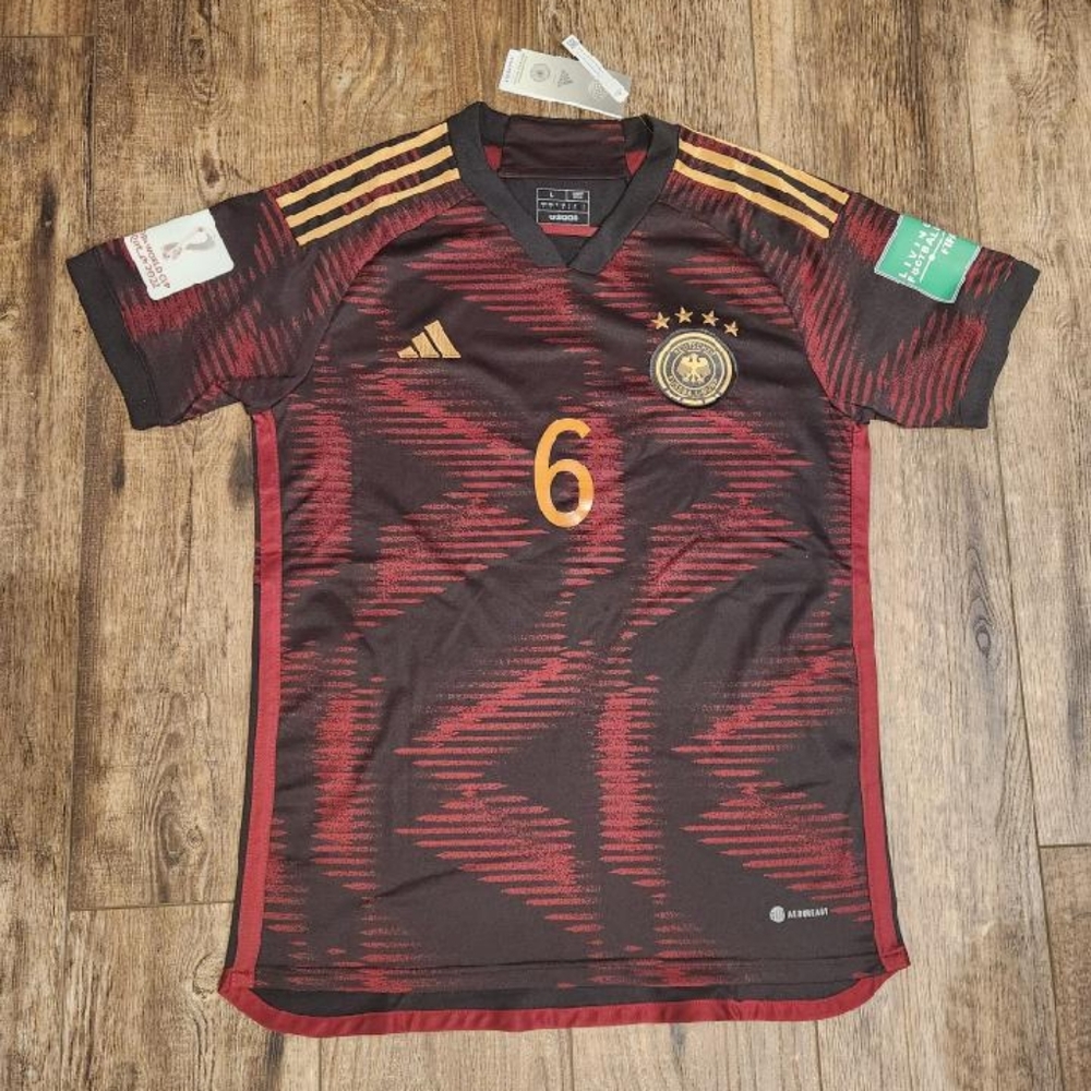 Kimmich Germany World Cup Kit Mens New